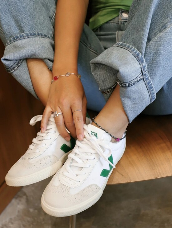 Veja Shoes - Veja Volley Canvas White/ Emeraude Low Top Sneakers